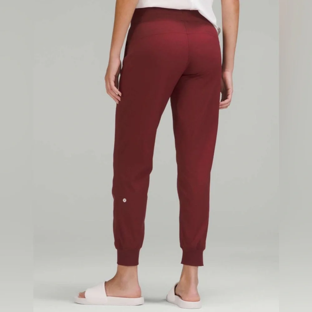 Lululemon Dance Studio Mid-Rise Jogger Red Merlot Size 14‎